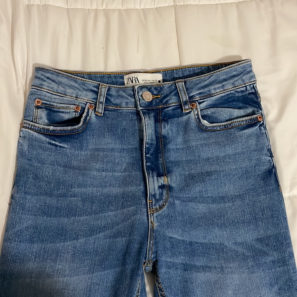 Zara Flare Bottom Jeans - Picture 4 of 7